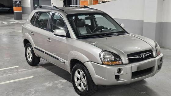 HYUNDAI TUCSON 2.0 MPFI GL 16V 142CV 2WD GASOLINA 4P AUTOMÁTICO HYUNDAI TUCSON 2.0 MPFI GL 16V 142CV 2WD GASOLINA 4P AUTOMÁTICO